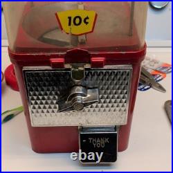 10¢ Candy/peanut Vending Machine Red Metal Base Clear plastic top vintage works