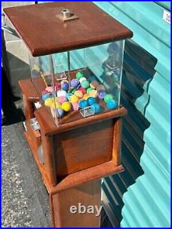 #1710 Vintage Baby Grand Ten Cent Gumball Candy Vending Machine