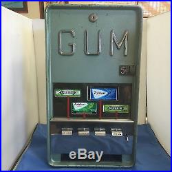 1950's Superior Mfg. Co Four Column Gum Vending Machine Vintage Wall Mount 5 Cent
