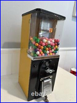 1950' Victor HMS 1 Cent Gumball Vending Machine With Key