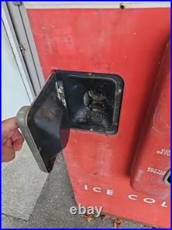 1950s Antique Cavalier C51 Coca-Cola Vending Machine Vintage Coke Cooler
