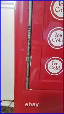 1958 Vintage Vendo 56 Coca Cola Coke Machine Restored Excellent garage mancave