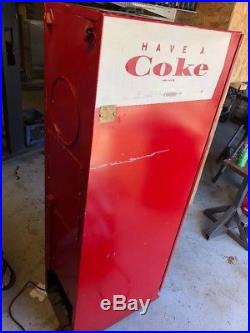 1963 Cavalier Cs-55e Vintage Coca-cola Vending Machine