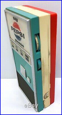 1964 Beatles Vintage Pepsi Vending Machine Transistor Radio Say Pepsi Please