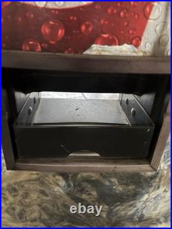1995 VTG Coin Only Coca-Cola Soda Vending Machine with LED Display
