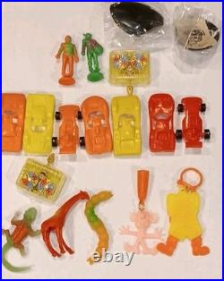 200 Prefilled Mystery Capsules Vintage Vending Machine Toys Scavenger Prizes