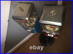 2 Vintage Northwest 25 Cent Glass Gumball Candy Vending Machine New Lock Stand