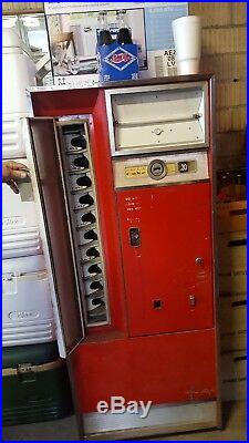 2 vintage cavalier Coke machine