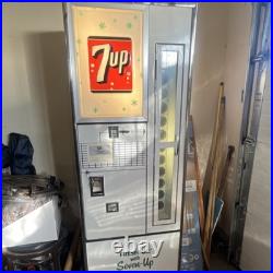 7 Up Soda Vending Machine Fresh Up with Seven-Up Vintage