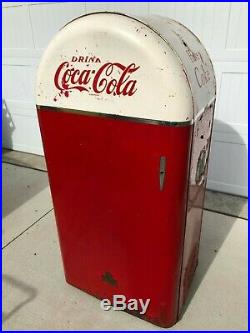 ANTIQUE VTG COKE COCA COLA VENDING MACHINE FROM 1940s MODEL JSC-26