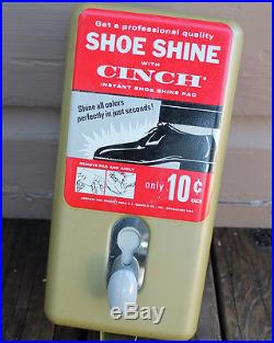 ANTIQUE Vintage Quinn Co. Coin Op Shoe Shine Cinch Cloth Vendor Vending Machine