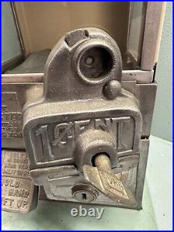 Antique 1920s The Master 1 Cent Mint Green Bubble Gum Vending Machine