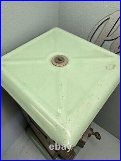 Antique 1920s The Master 1 Cent Mint Green Bubble Gum Vending Machine