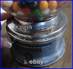 Antique LIONS CLUB LOGO 1c Cent Penny FORD Gum Gumball Machine Vintage WORKS