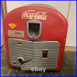 As is, VINTAGE COCA COLA VENDING MACHINE VENDORLATOR MODEL 27