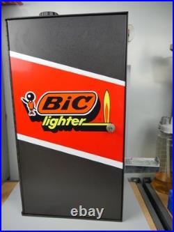 BIC Vintage Lighter Vending Machine Dispenser 1980s/1990s w extras