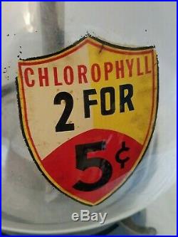 Chlorophyll 5 Cent Gumball Machine w Key Original vintage vending works