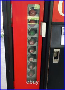 Coca Cola Coke Vending Machine Cavalier Vintage Model 1USS-64101 WORKS GREAT