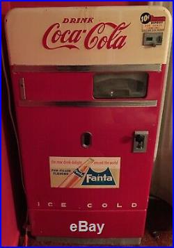 Coca Cola Machine Vendo 83 Drink Coke Bottle Dispensing 1950s Vintage