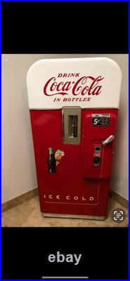 Coca-Cola Vintage Vending Machine Vendo V-39 5-cent Coin