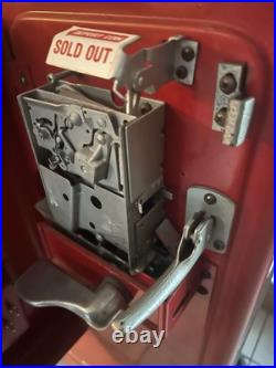 Coca-Cola Vintage Vending Machine Vendo V-39 5-cent Coin