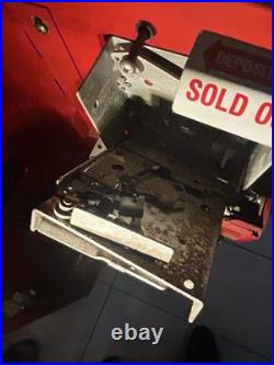 Coca-Cola Vintage Vending Machine Vendo V-39 5-cent Coin