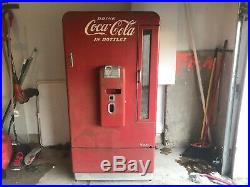 Coka Cola Machine Vintage Collectible Vendo Model H1100