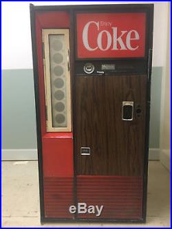 Coke machine- vintage and working