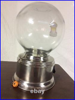 Ford Gum Ball Machine, 10 cent gum, Lock, Vintage Collectable Glass Globe Works