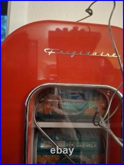 Frigidaire Retro 10 Can Soda Vending Machine Mini Fridge Beverage Cooler Red