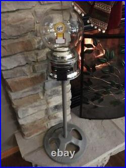 GOOD SANTA! Vintage Ford Machine Gum Gumball Glass Globe with Original Stand
