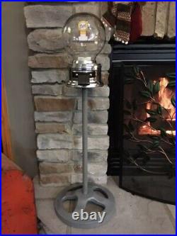 GOOD SANTA! Vintage Ford Machine Gum Gumball Glass Globe with Original Stand