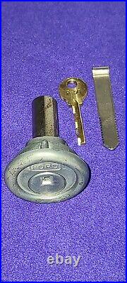 Gumball Machine Ford 1 Cent Vintage Glass Globe 1 penny Machine
