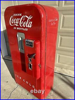 ICE COLD! All Original Vintage 1950s Vendo 39 Coca-Cola, Coke Machine Working