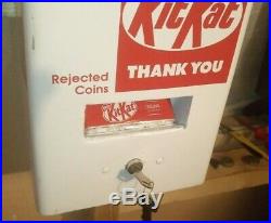 KitKat Kit Kat Retro Vending Machine Vintage Chocolate Wall Type ideal gift