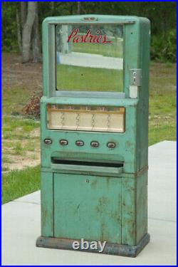 Late 1950's Vintage Stoner Pastry Vendor