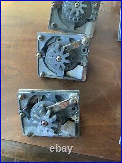 Lot Of 10 Vintage Turn Knob Vending machine Coin Mech Mechanism Gumball Candy