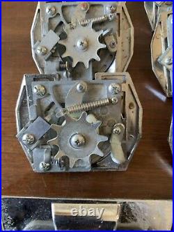 Lot Of 10 Vintage Turn Knob Vending machine Coin Mech Mechanism Gumball Candy