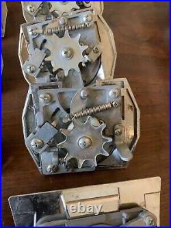Lot Of 10 Vintage Turn Knob Vending machine Coin Mech Mechanism Gumball Candy