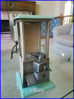 Master vintage peanut/ candy/gumball Machine 1923