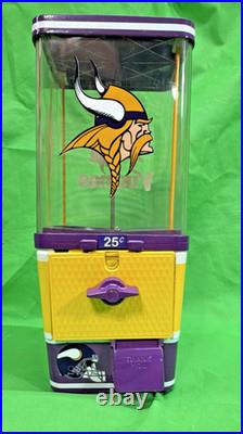 Minnesota Vikings Komet Vintage Candy Vending Machine 25 Cent with Key