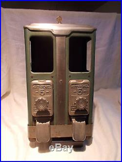 Nut-jewel Vending Machine, Lawrence Mfg. Chicago. Vintage