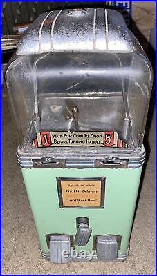Northernwestern Art Deco Vintage Short Globe Deluxe Machine Works 1&5 Cent WithKey