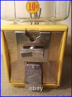 Northwestern Glass Globe 10 Cent Candy Peanut Gumball Vending Machine Vintage