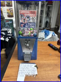 Oak Vista Vending Machine Vintage with Key Gumball Baseball Photo Buttons