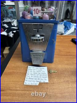 Oak Vista Vending Machine Vintage with Key Gumball NFL Football Rings