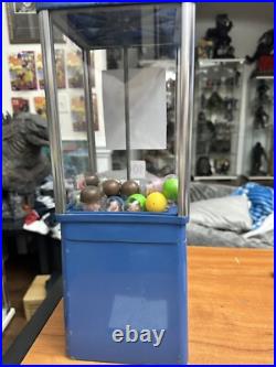 Oak Vista Vending Machine Vintage with Key Gumball NFL Football Rings