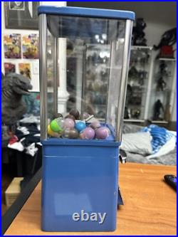 Oak Vista Vending Machine Vintage with Key Gumball NFL Football Rings