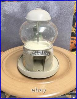 One Of The Coolest Fully Working Vintage Gumball Machines In The World
