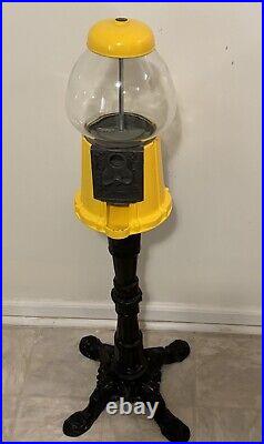 Orginal Vintage Gumball Machine Yellow With Cast Iron Black Stand Works Taiwan
